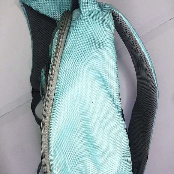 SwissGear Women's Aqua Blue 16" Laptop Backpack - Picture 4 of 7